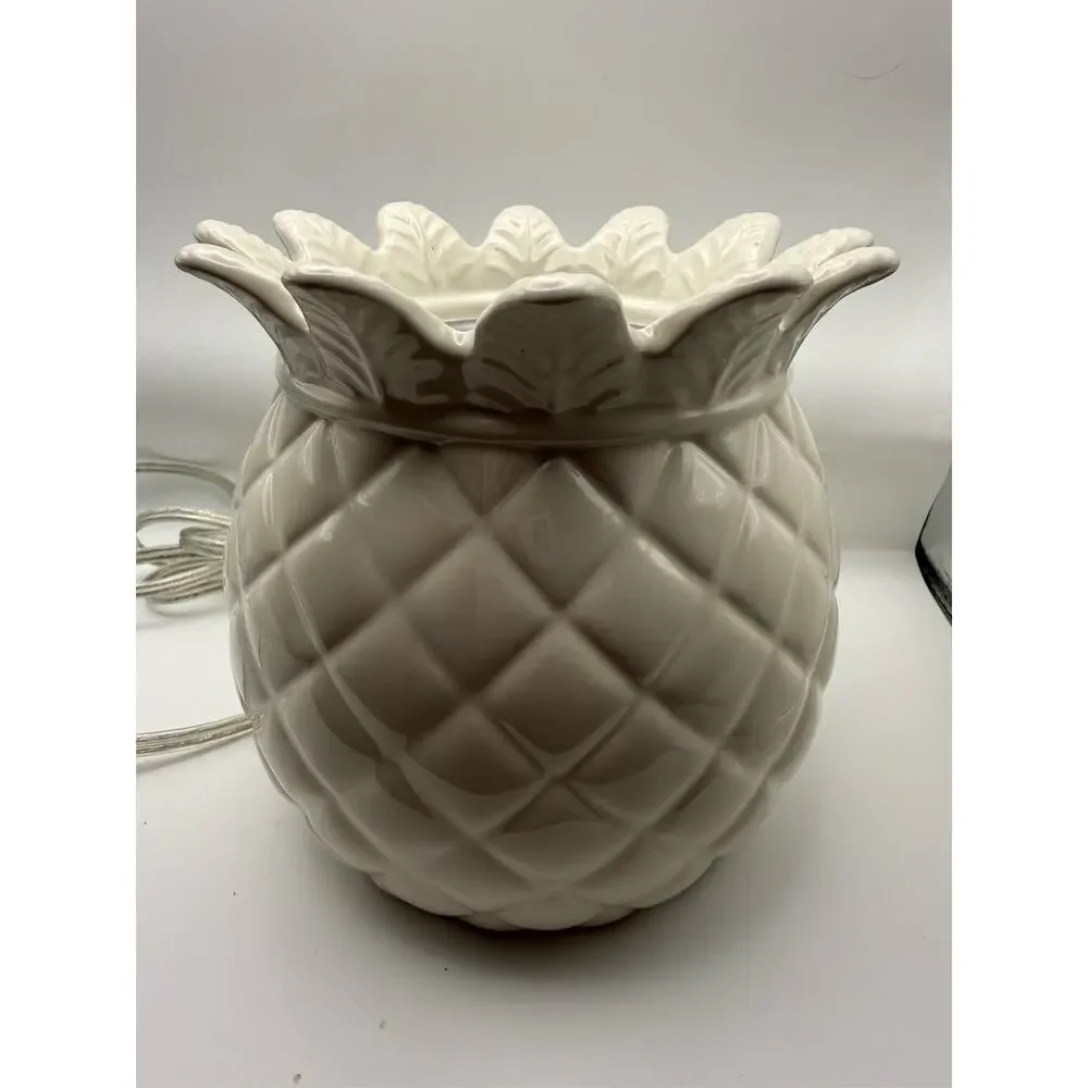 Yankee Candle White Ceramic Pineapple Scenterpiece MeltCup Warmer Tested/Works